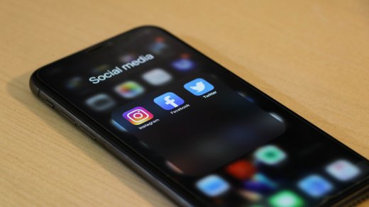 The SOCIAL DILEMMA – Understanding Social Media