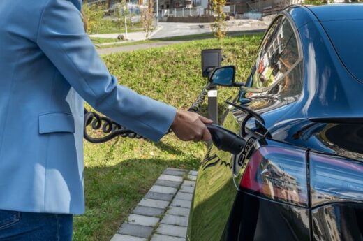 Electric Vehicles and Battery Recycling: The Next Challenge for Clean Transportation